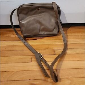 Vintage Etienne Aigner Small Beige Leather Crossbody Purse Bag